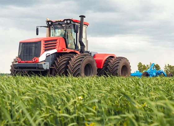 Trattore agricolo